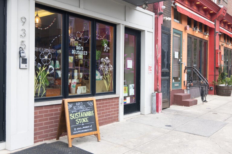 Ray’s Reusables storefront in Philadelphia’s Northern Liberties neighborhood. (Kimberly Paynter/WHYY)