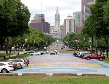 Looking east toward City Hall from Eakins Oval.