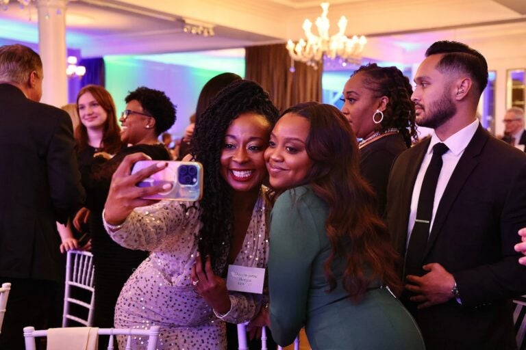 Quinta Brunson poses for photos with fans at Temple University’s Lew Klein Alumni in the Media Awards, where Brunson received the Excellence in Media Award.